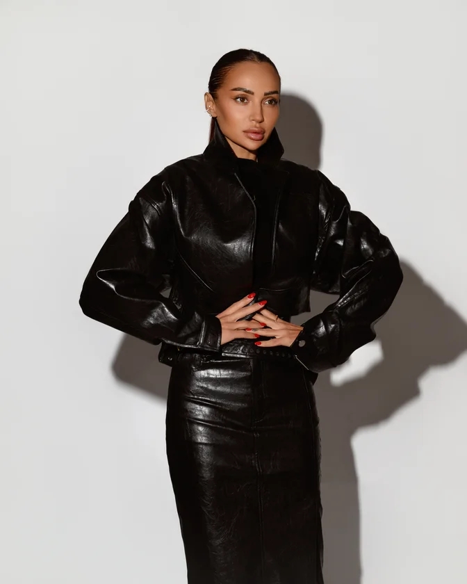 Geacă cropped din eco Piele